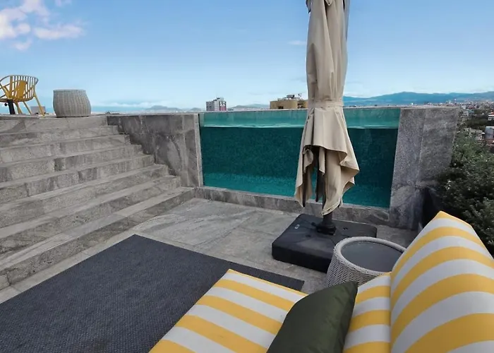 Ultimate Getaway In Luxe Apartamento